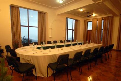 фото отеля Hemkunth Resort Kasauli