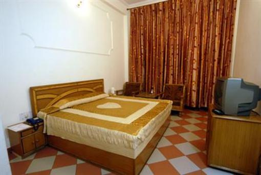 фото отеля Hemkunth Resort Kasauli