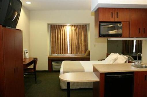 фото отеля Microtel Inn & Suites Starkville