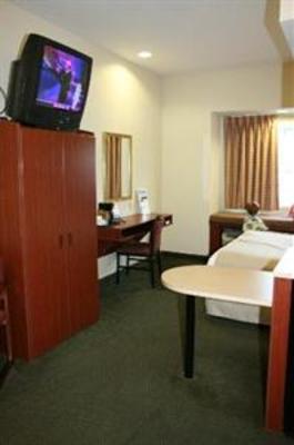 фото отеля Microtel Inn & Suites Starkville