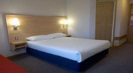 фото отеля Travelodge St. Clears Carmarthen