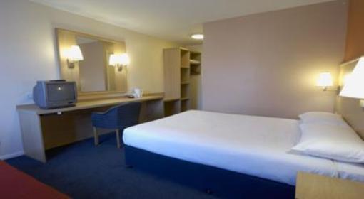 фото отеля Travelodge St. Clears Carmarthen