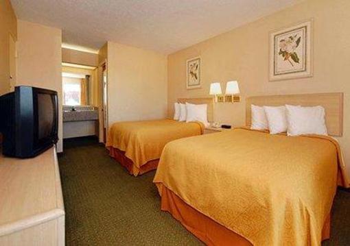 фото отеля Quality Inn North