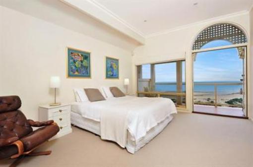 фото отеля Australian Luxury Stays Three Pelicans