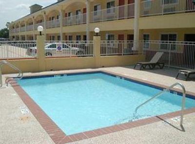 фото отеля Scottish Inn and Suites Baytown