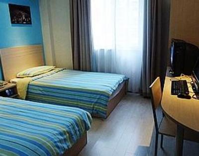 фото отеля Super 8 Hotel Wulin Square Hangzhou