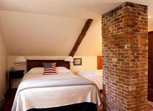 фото отеля Anchor Inn Nantucket