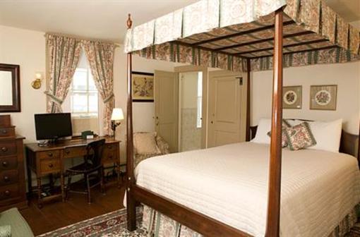фото отеля Anchor Inn Nantucket