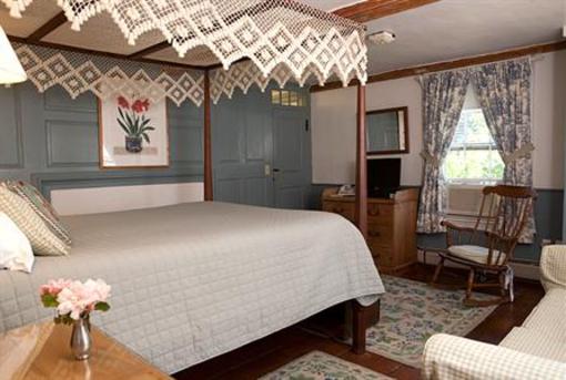 фото отеля Anchor Inn Nantucket
