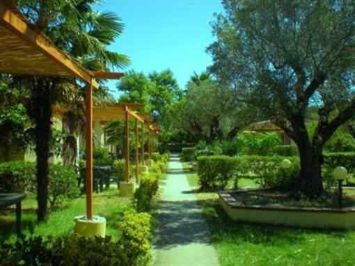 фото отеля Borgo Degli Ulivi