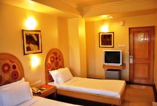 фото отеля Shanthi Residency Hotel Indiranagar Bangalore