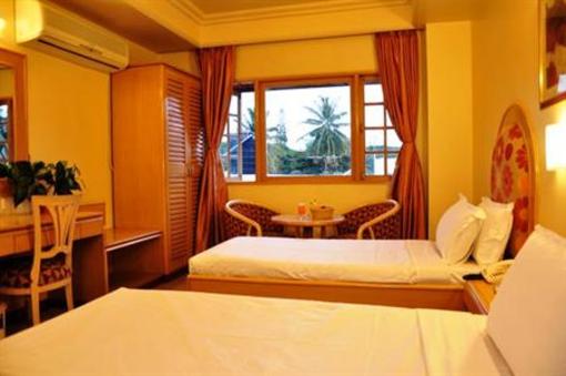 фото отеля Shanthi Residency Hotel Indiranagar Bangalore