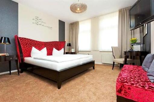 фото отеля Aparthotel Waldfrieden Sellin
