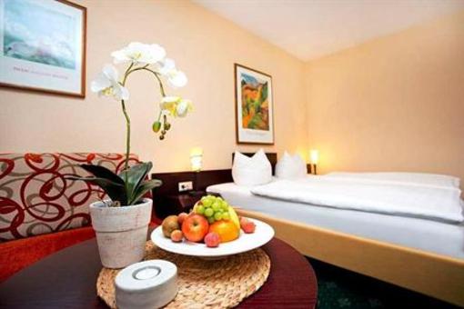 фото отеля Aparthotel Waldfrieden Sellin