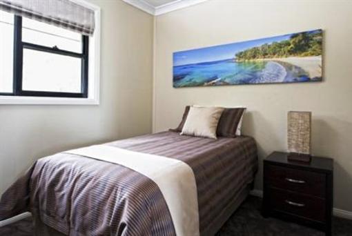 фото отеля Dolphin Shores Hotel