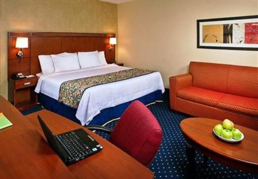 фото отеля Courtyard by Marriott New Carrollton Landover