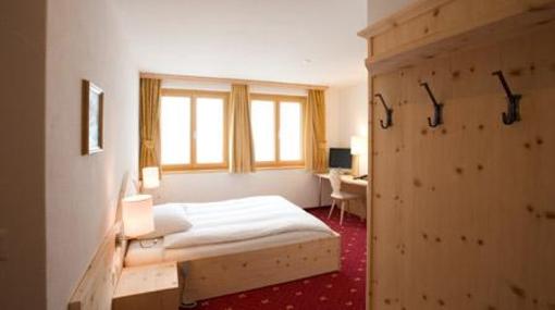 фото отеля Hotel Seraina