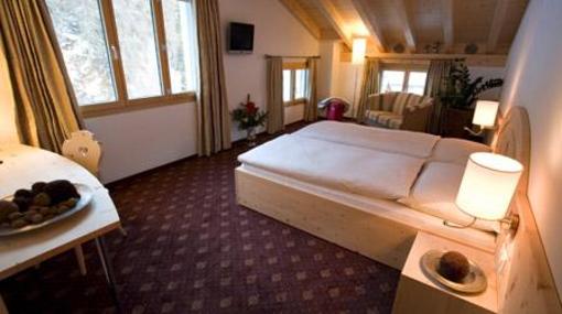 фото отеля Hotel Seraina