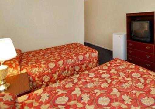 фото отеля Rodeway Inn Redding