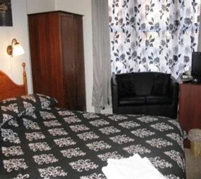 фото отеля Preecelands