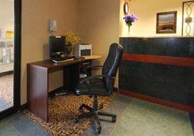 фото отеля Comfort Inn & Suites Maumee