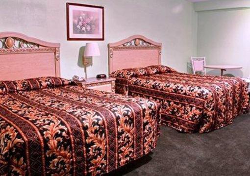 фото отеля Rodeway Inn Watertown (New York)