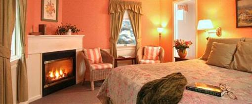 фото отеля Birchwood Inn Lenox