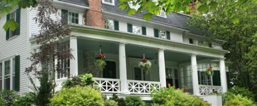 фото отеля Birchwood Inn Lenox