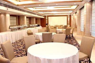 фото отеля K Hotel Faridabad