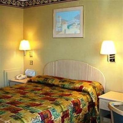 фото отеля Executive Inn Pasadena