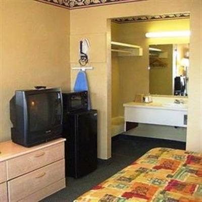 фото отеля Executive Inn Pasadena