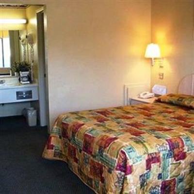 фото отеля Executive Inn Pasadena