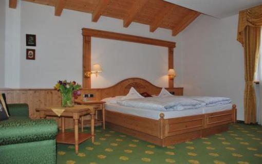 фото отеля Hotel Flora Selva Di Val Gardena