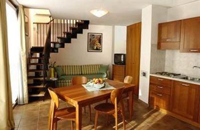 фото отеля Villaggio Campo Smith Appartamenti Bardonecchia