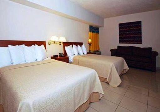 фото отеля Quality Inn El Tuque Ponce