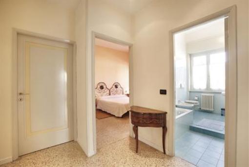 фото отеля Bed and Breakfast Magnolia Bergamo