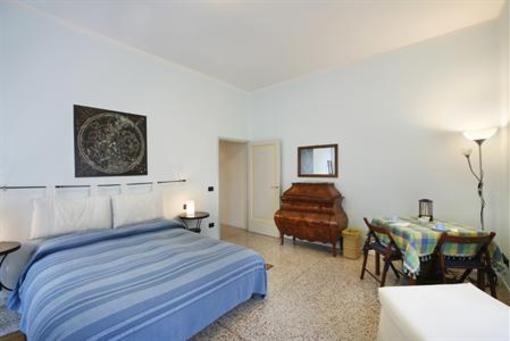 фото отеля Bed and Breakfast Magnolia Bergamo