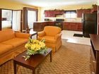 фото отеля Holiday Inn Express Hotel & Suites New Boston