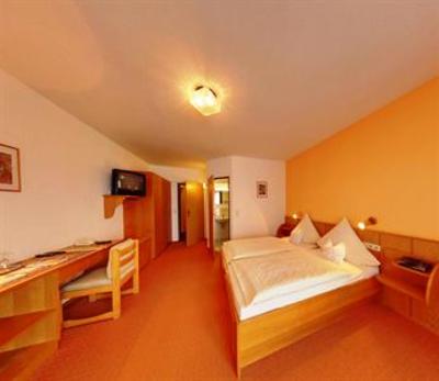 фото отеля Hotel Zum Alten Forsthaus