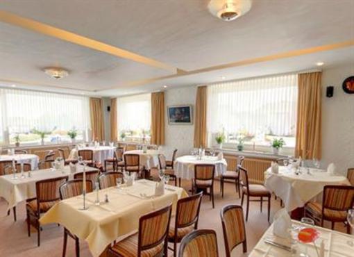 фото отеля Hotel Zum Alten Forsthaus