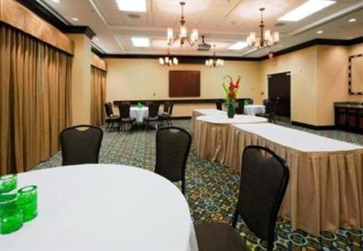 фото отеля Holiday Inn Express Hotel & Suites Mobile Saraland