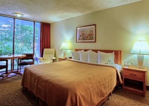 фото отеля Quality Inn Omaha