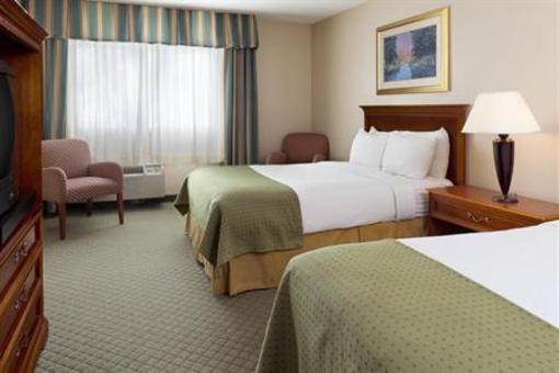 фото отеля HomeRidge Inn & Suites