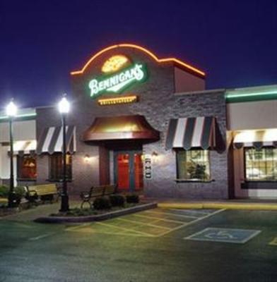 фото отеля HomeRidge Inn & Suites