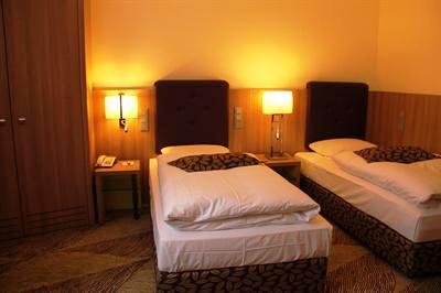 фото отеля Best Western Landhotel Am Zault