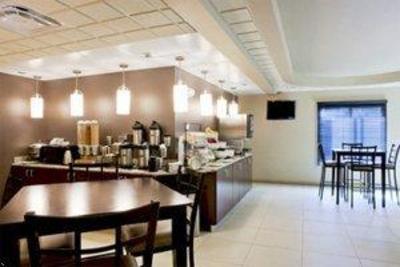 фото отеля BEST WESTERN Chena River Lodge