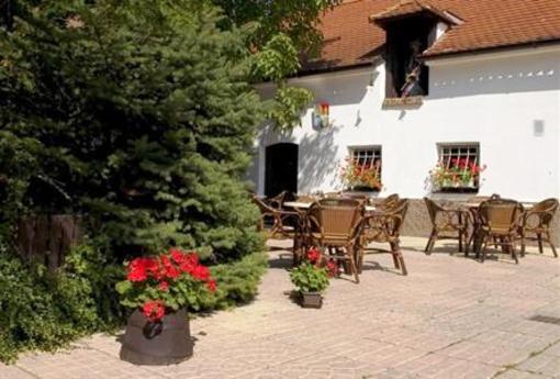 фото отеля Golden Golem Hotel