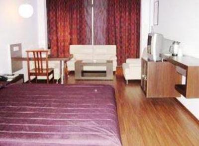 фото отеля Hotel Maurya Bangalore