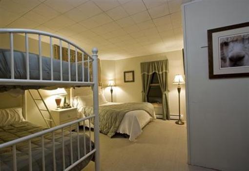фото отеля Bromley View Inn Bondville
