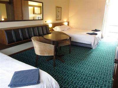 фото отеля Canberra Lyneham Motor Inn